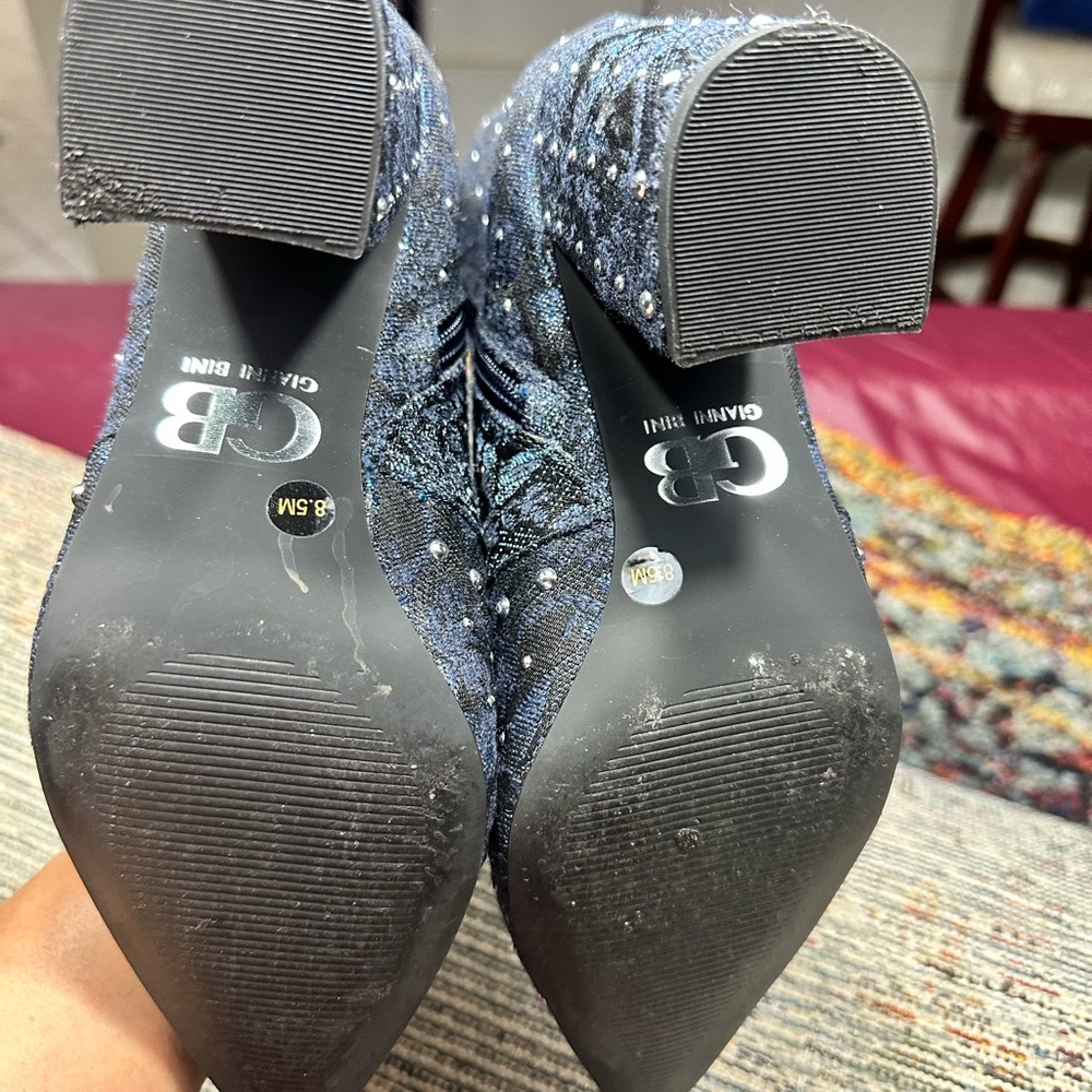 Short ankle boots, good for any season by Gianni Bini in size 8 1/2.